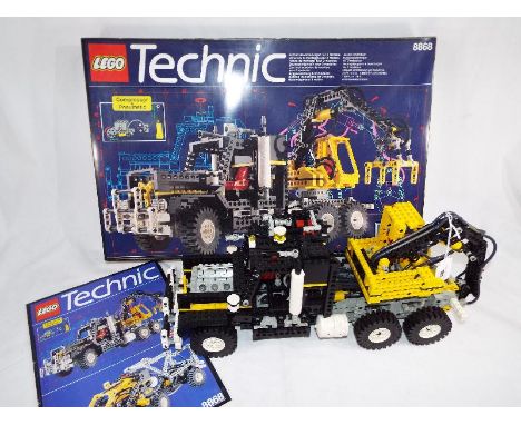Lego - a Lego Technic electronic construction set 8868 with box and instruction manual