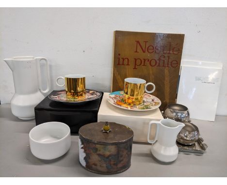 A mixed lot to include Nestle related items including boxed Mario Grasso Rosenthal coffee cans and saucers, silver plated tea