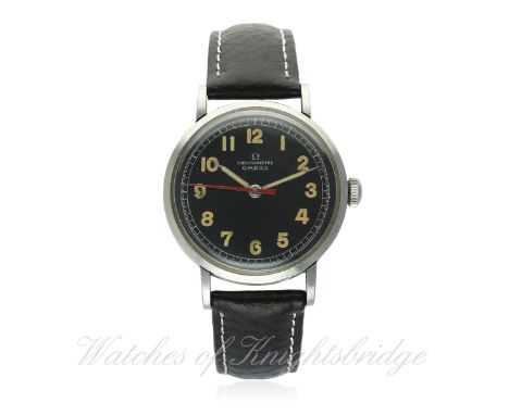 A RARE GENTLEMAN'S STAINLESS STEEL OMEGA CHRONOMETER WRIST WATCH CIRCA 1944, REF. 2410-1
D: Black dial with applied luminous 