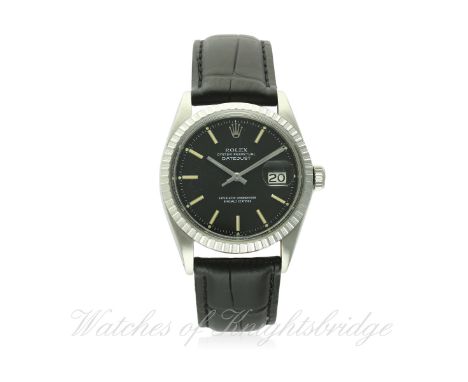 A GENTLEMAN'S STAINLESS STEEL ROLEX OYSTER PERPETUAL DATEJUST WRIST WATCH CIRCA 1968, REF. 1603
D: Black dial with silver bat