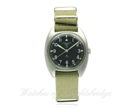 A GENTLEMAN'S STAINLESS STEEL BRITISH MILITARY R.A.F. HAMILTON PILOTS WRIST WATCH DATED 1975 D: Black dial with applied Arabi