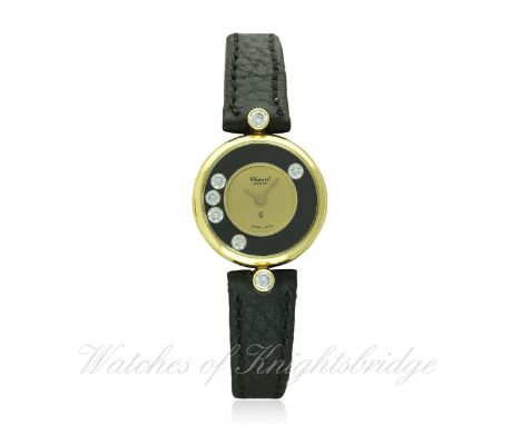 A LADIES 18K SOLID GOLD CHOPARD HAPPY DIAMONDS WRIST WATCH CIRCA 1980s, REF. G 3905 D: Champagne dial, onyx surround with fiv