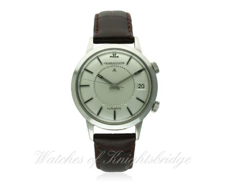 A GENTLEMAN'S STAINLESS STEEL JAEGER LECOULTRE MEMOVOX AUTOMATIC ALARM WRIST WATCH CIRCA 1960s
D: Silver dial with black inla