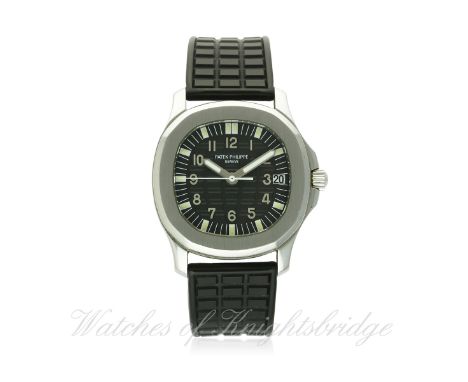 A GENTLEMAN'S STAINLESS STEEL PATEK PHILIPPE AQUANAUT AUTOMATIC WRIST WATCH DATED 1998, REF. 5066A WITH PATEK PHILIPPE ARCHIV