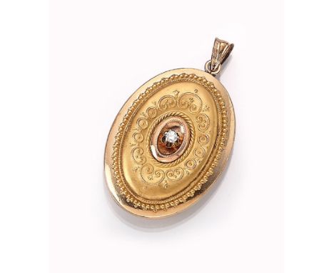 8 kt Gold Medaillon mit Diamant, deutsch um 1880/90,   GG 333/000, in mehreren Ebenen, mittig mit einem Brillant (sek.), Perl