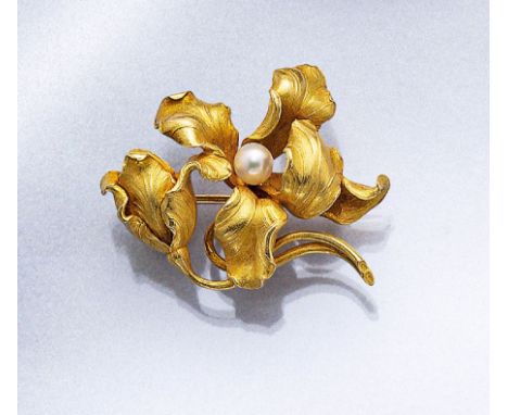 14 kt Gold Blütenbrosche,   wohl Russland um 1900, GG 586/000, feine Arbeit, fein punziert vollplastisch, Punzen schwer lesba
