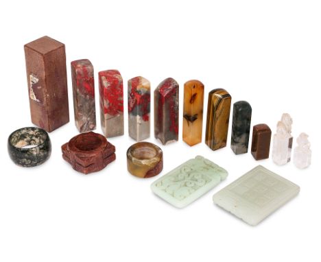 A GROUP OF CHINESE HARDSTONE SEALS AND OTHER ITEMS
To include various agate and crystal seals, a tiger's eye example, two car