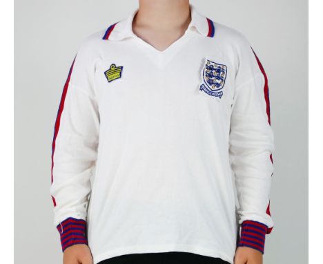 A 1974 period Admiral English Intermediate shirt, bears the Number 7 to the back.*SOLD WITH A LETTER OF CONFIRMATION STATING 