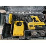 dewalt hammer dc 233