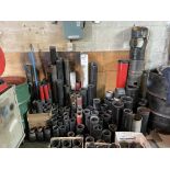 un lot de 100 plus assorted sprinkle pipe