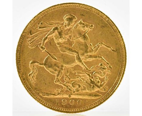 A Victorian full sovereign, old head, 1900.Condition Report: Wear, light surface scratches and scuffs.
