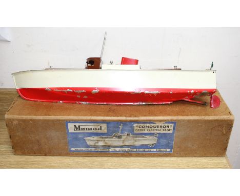 A rare boxed Mamod 'Conqueror' model electric yacht, 1950s, the label stating Malins (Engineers) Ltd, 25-31 Camden Street, Bi