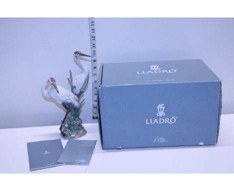 A boxed and mint Lladro 'Courting Cranes' 1611 model 