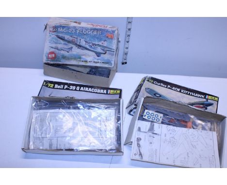 Three assorted military model kits, (boxed as new) 