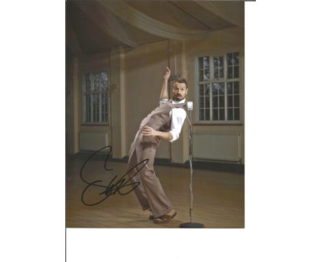 Simon Si Cranstoun signed 10 x 8 colour photo. British singer who spent many years as a busker on the streets of London and p