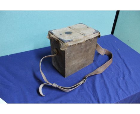 A WWI Lucas lamp electric signalling daylight Mark II 1918, with key and lamp enclosed