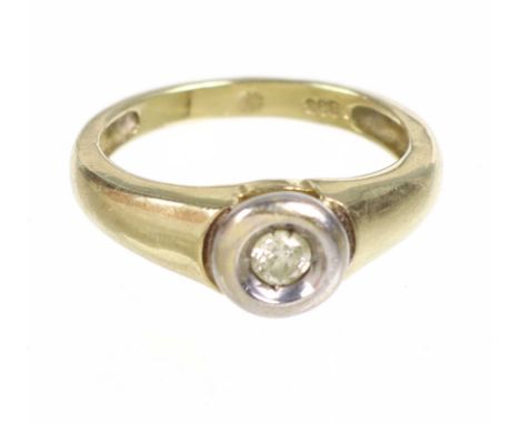 Brillant Solitär Ring - GG/WG 585 punziert Gelbgold/Weißgold 585 (14 Karat) sowie Signet, ca. 2,3 Gramm, der leicht hochgezog