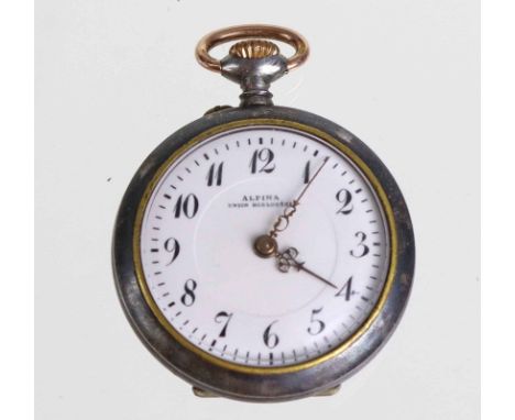 kleine *Alpina* Taschenuhr Metall wohl Silber, verglastes weißes Emailleziffernblatt mit schwarzen arabischen Zahlen und verz