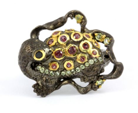 A Hanna Maae designer 925 silver gilt turtle shaped  ring set with tourmalines, peridots and other semi-precious stones, (O).