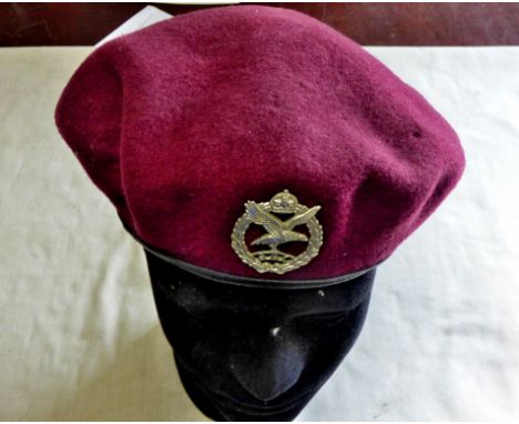 British Post WWII Army Air Corps Regiment Red Beret, with white metal cap badge with KC. 