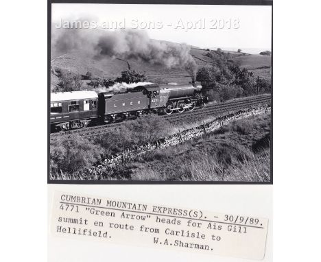 W.A.Sharman Photographic Quality Archive (10" x 8")- L.N.E.R.1-Cubrian Mountain Express(S)-30/9/89, 4771 "Green Arrow" heads 