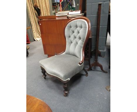 A Victorian button back nursing chair  