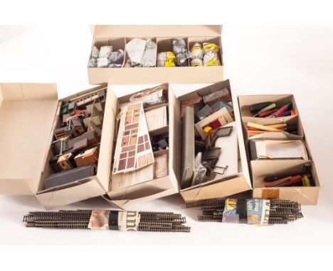 N Gauge ‘Real Estate’: a collection of buildings (card and plastic types) and scenic accessories, scatter materials, tools an
