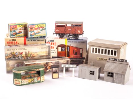 00 Gauge Lineside Accessories by Merit Airfix Merten and others: Merit Parcels, School Boys, Royal Navy Personnel and others,