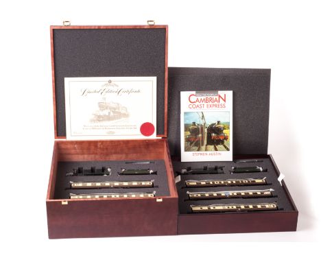 Bachmann 00 Gauge Cambrian Coast Express Presentation Set: 31-2000 upper tray, BR green Manor Class 7828 ‘Odney Manor’ with t