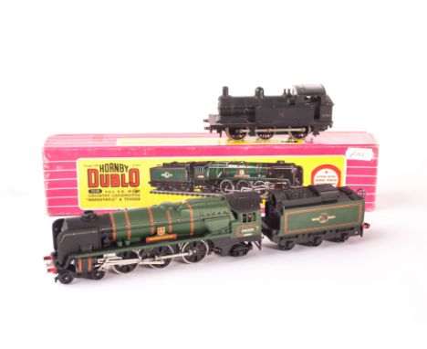 Hornby Dublo 00 Gauge 2-Rail West Country Class Locomotive: No. 34005 ‘Barnstaple’ in BR green, G-VG (slight damage to left s