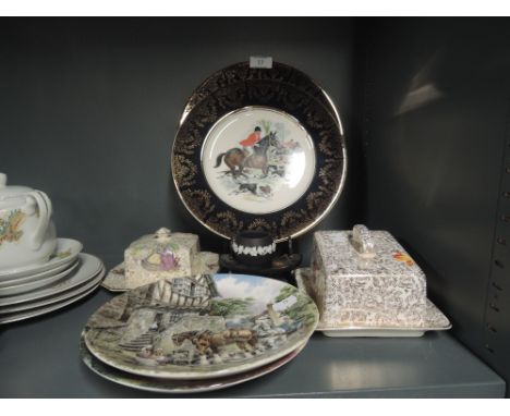 A selection of vintage ceramics