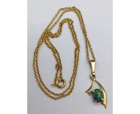 9CT GOLD OPAL NECKLACE 18" CHAIN 1.7g HALLMARKED 9CT TO CLASP