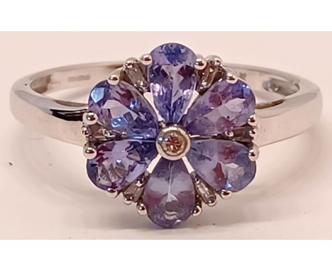 9K WHITE GOLD TANZANITE FLOWER RING SIZE O/P&nbsp; 2.2g