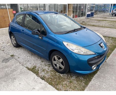 A 2009 PEUGEOT 207 SPORT 1400 CC, MOT TO NOVEMBER 2020, 120260 MILES, THREE DOOR, ON A V5, ENGINE RUNS WELL 