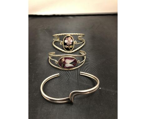 THREE SILVER BANGLES, ONE WAVE AND TWO MOTHER OF PEARL 