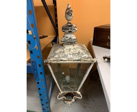 A VINTAGE OUTSIDE LAMP TOP 