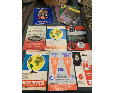 AN ASSORTMENT OF OFFICIAL FOOTBALL PROGRAMMES TO INCLUDE A 1966 WORLD CUP SOUVENIR PROGRAMME 