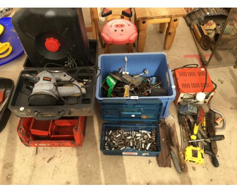 A HALFORDS SANDER, LUCAS HEAVY DUTY BATTERY CHARGER, QUANTITY OF SOCKETS, TOOLS ETC. 