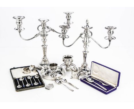 A small collection of silver and silver plated items, including a silver vesta case by George Unite, two silver napkin rings,