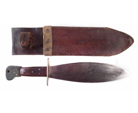 British Army Smachet and scabbard, the scabbard frog stamped with broad arrow, and feint traces of makers mark, 41cm overall 