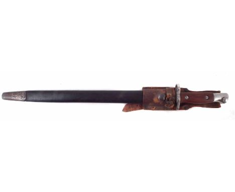 American Remington Lee Enfield SMLE 1907 bayonet, scabbard and leather frog, stamped 11 15,  1907, 58cm overall length. We ar