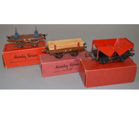 O Gauge. Hornby 3 x SR rolling stock. Hopper wagon, No.1 timber wagon & No.1 Lumber wagon. Overall G boxed.