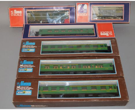 O Gauge Lima class 33 locomotive, converted to 3-rail, together with 4 Southern liveried coaches & GW brake van. Overall G+