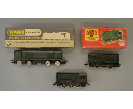 OO Gauge. Hornby & Wrenn 3 x diesel locomotives. 2 x class 08 shunters D3763, D3302 & class 20 D8017 with detached power bogi