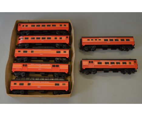 O Gauge MTH Rail King 7 x Southern Pacific illuminated coaches. Including vista, baggage & observation cars. 3 rail operation