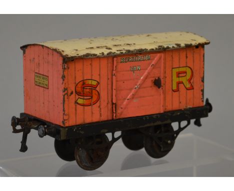 O Gauge. Hornby. Refrigerator van. Type 2 chassis. SR pink livery. In P/F original condition.