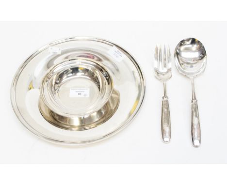 A group of American sterling, comprising round Gorham tray (monogrammed) and shallow bowl and a pair of silver handled server
