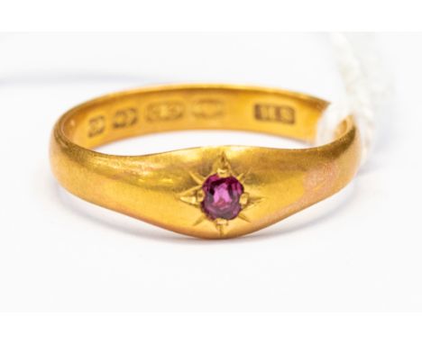 A 22ct gold ruby set signet ring, star set ruby, size P1/2, with a total gross eight approx 4.0 grams 