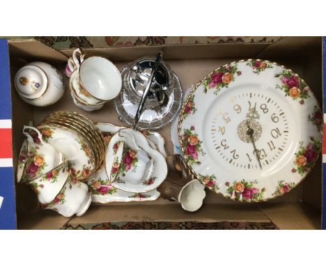 Royal Albert Country Roses, six cups and saucers, three dinner plates, one sandwich plate, peanut dish and three trinket dish