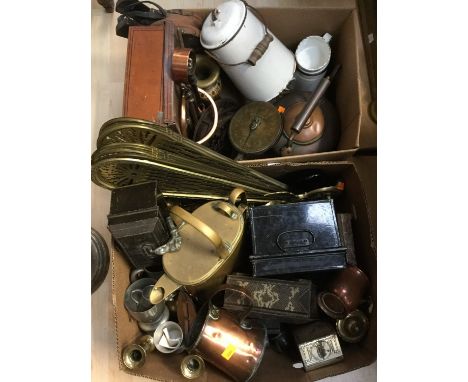 A quantity of metalware to include two Salter scales, a brass firescreen, copper kettle, companion set, tins, brassware, etc 